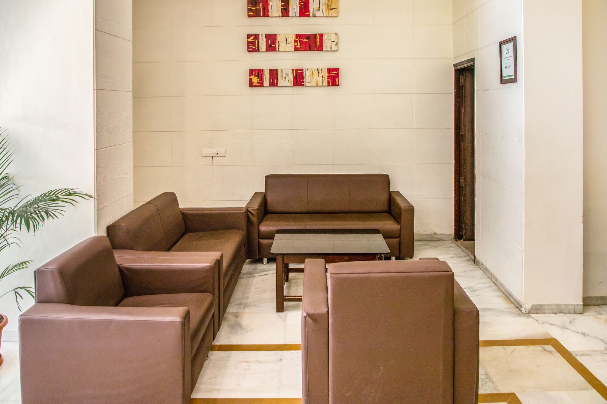 Kamran Palace Hotel 3*
