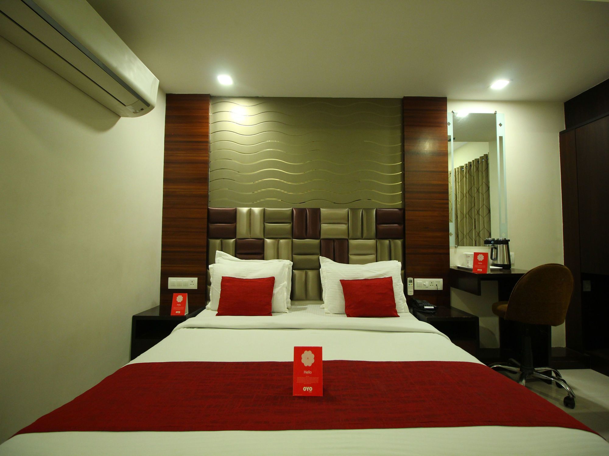 Furaat Hotel Ahmedabad