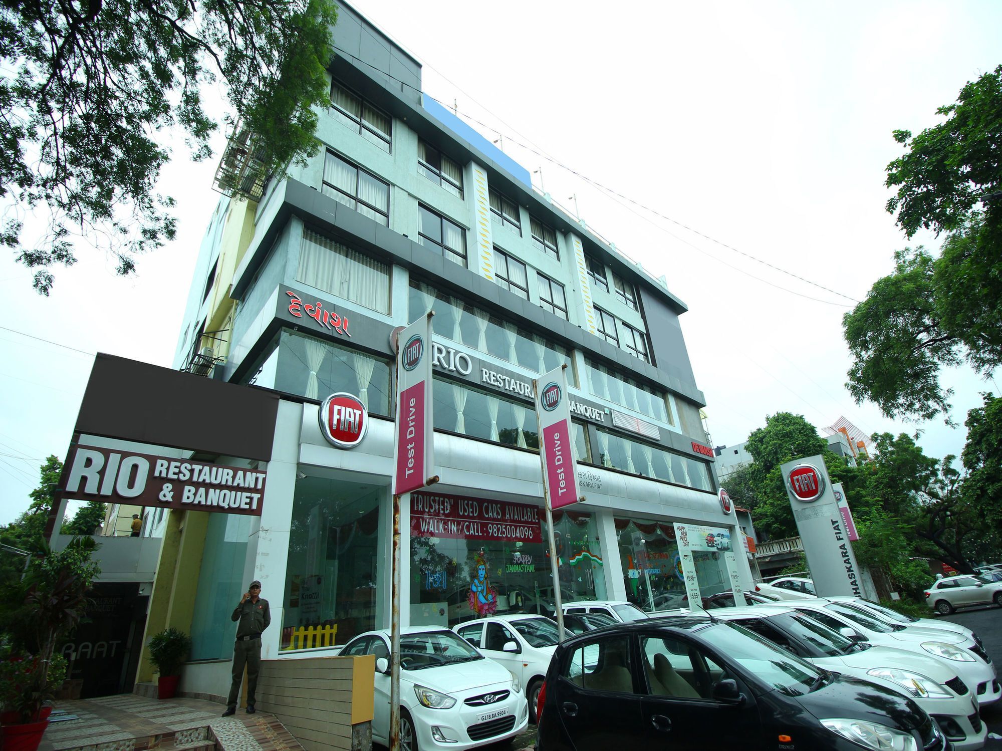 Furaat Hotel Ahmedabad