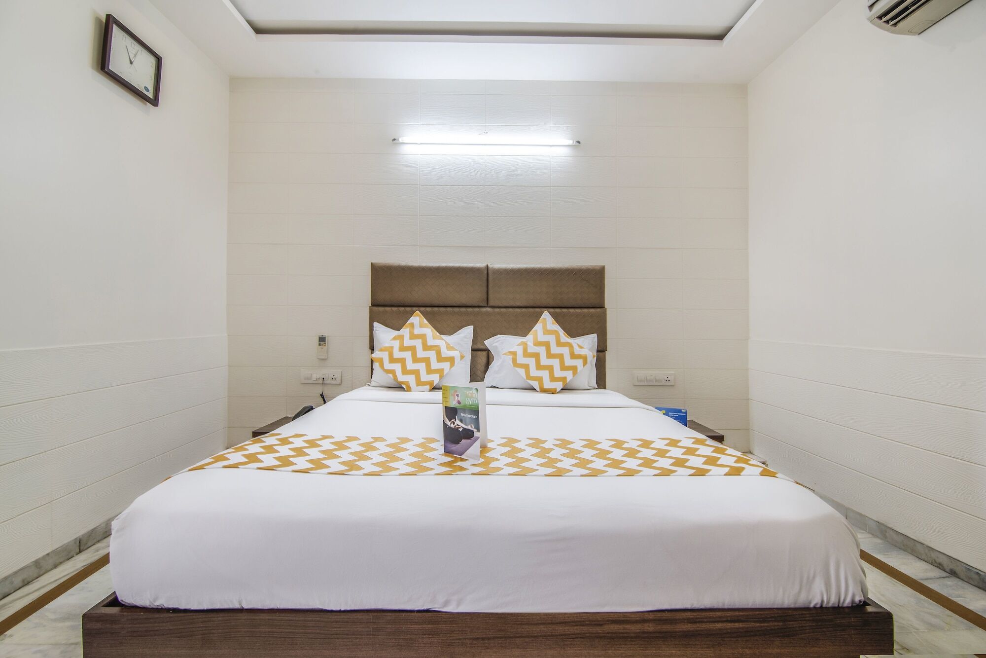 Hotel Fabhotel Rolex
