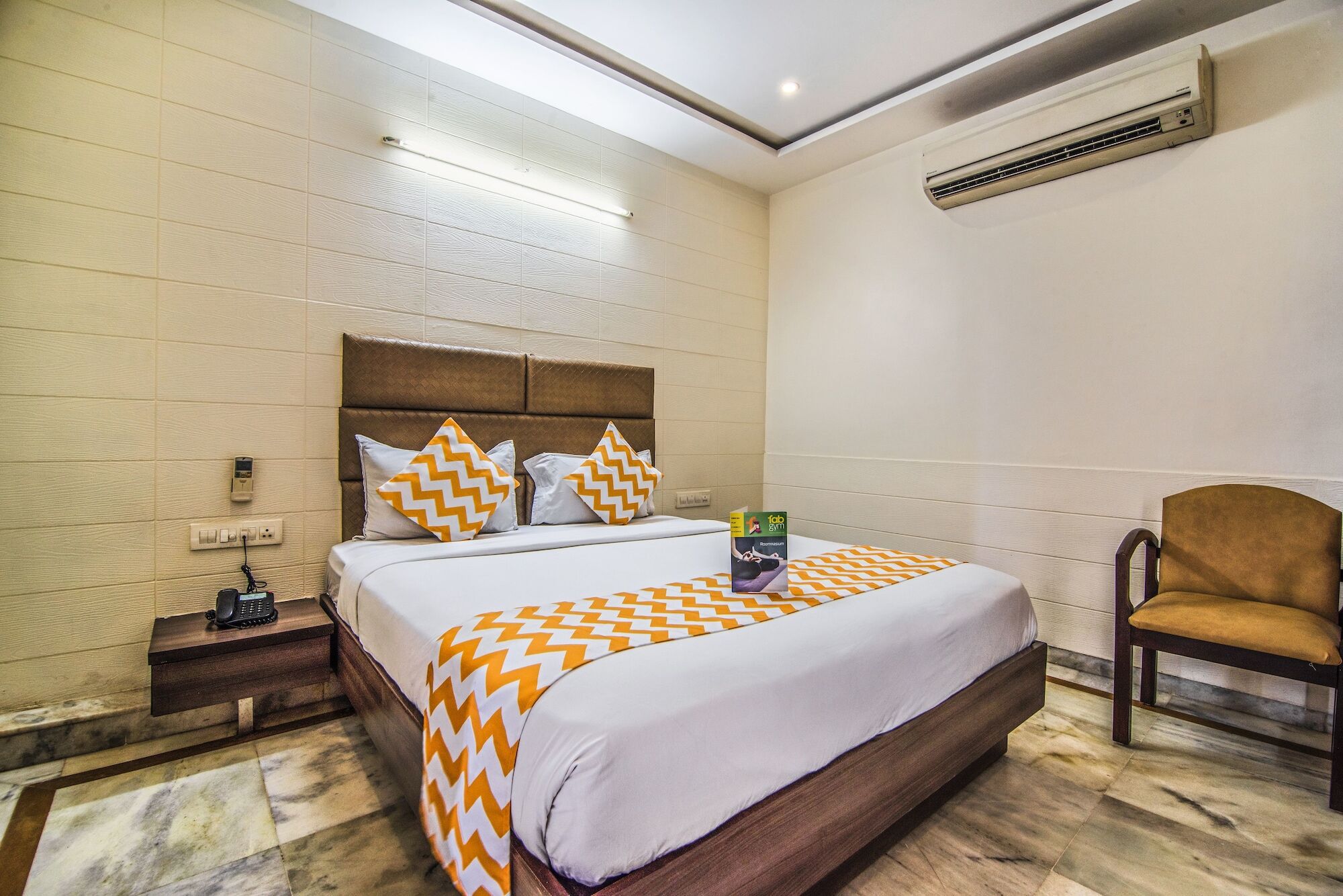 Hotel Fabhotel Rolex Ahmedabad