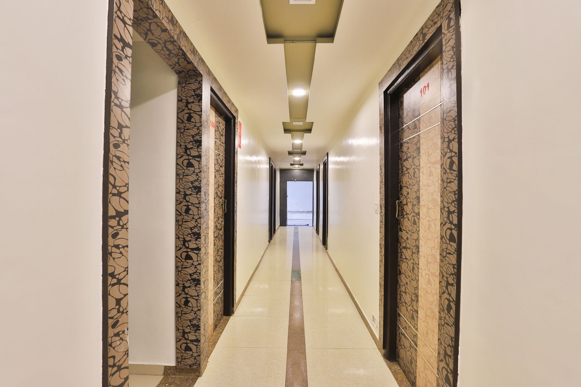 Oyo 11450 Balaji Hotel 3*