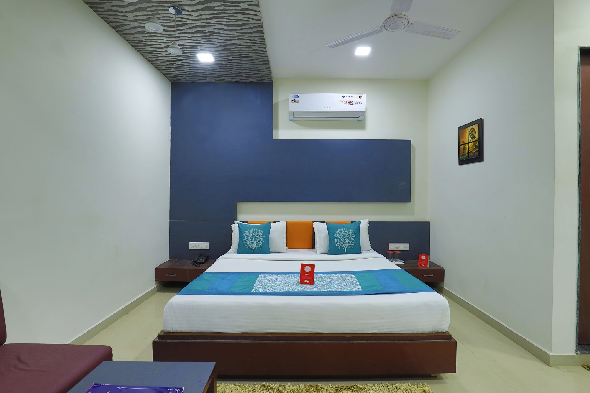 Hotel Oyo 9238 Meet Palace Ahmedabad