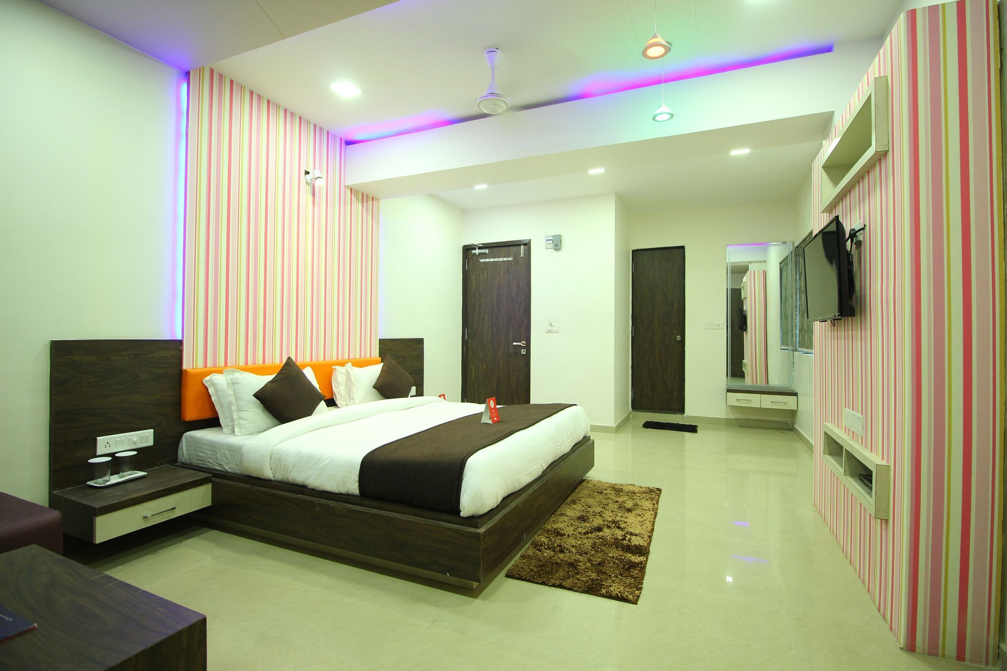 Oyo 9238 Meet Palace 2* Ahmedabad