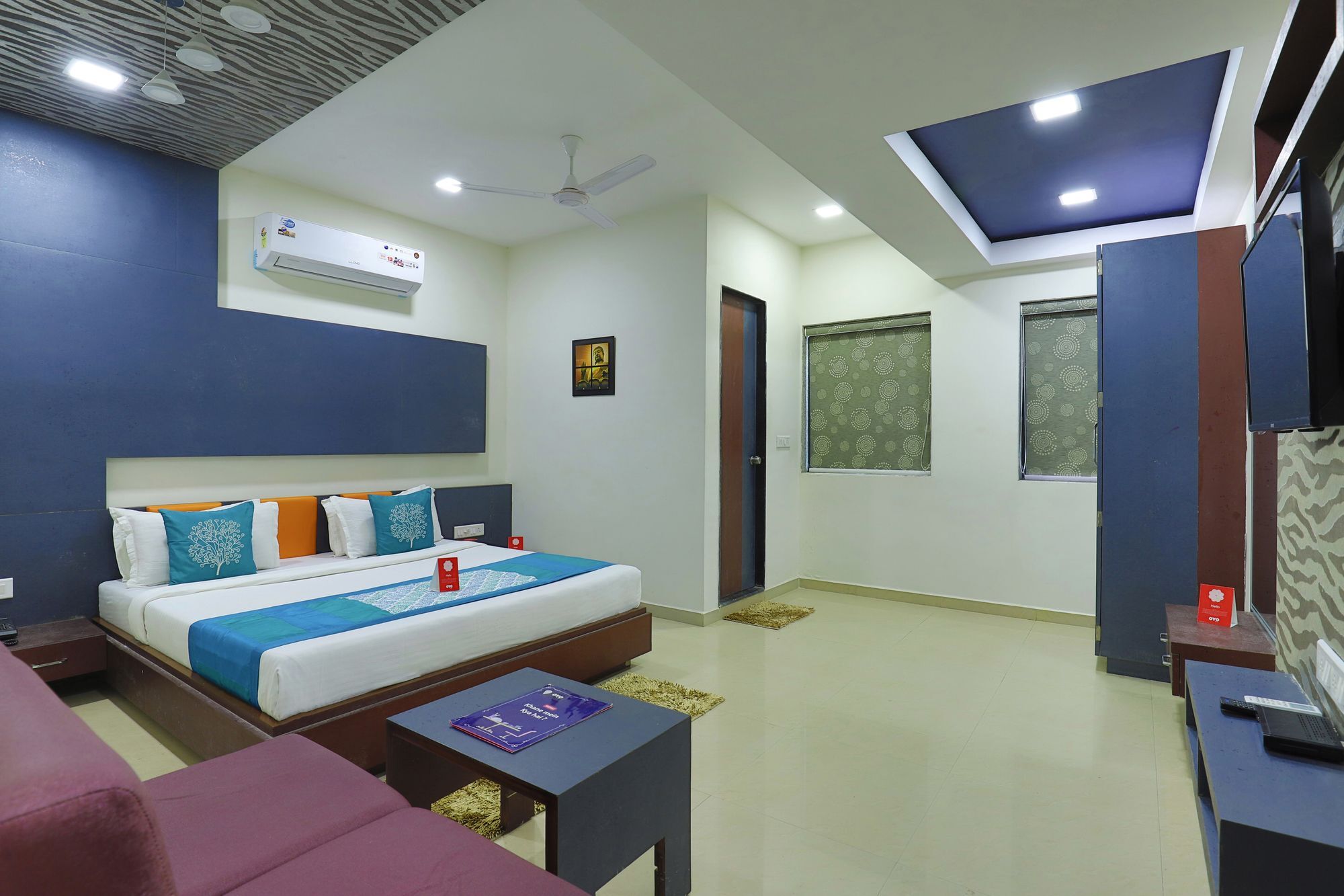 Hotel Oyo 9238 Meet Palace Ahmedabad