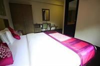 Oyo Premium Gujarat College Ellisbridge Ahmedabad