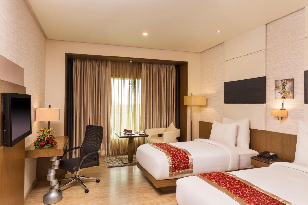 Narayani Heights, 4*