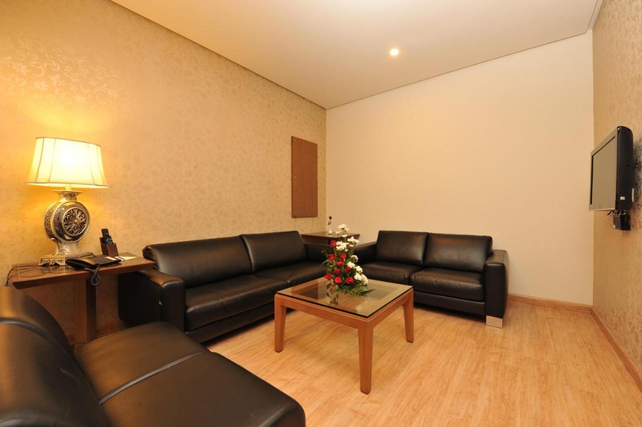 Narayani Heights, Hotel Ahmedabad