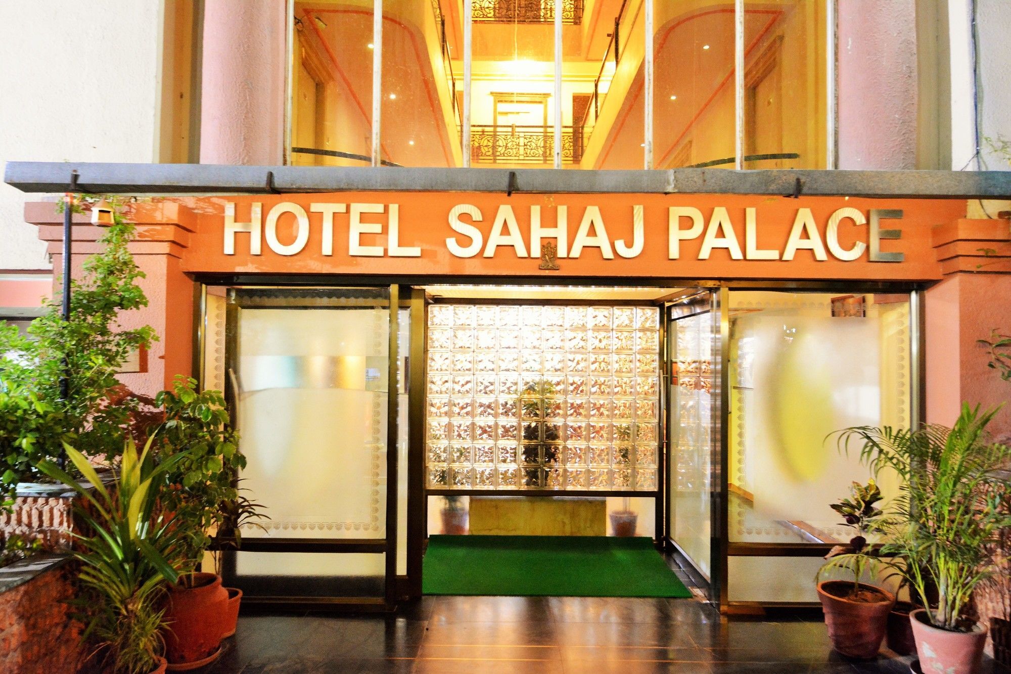 Hotel Sahaj Palace