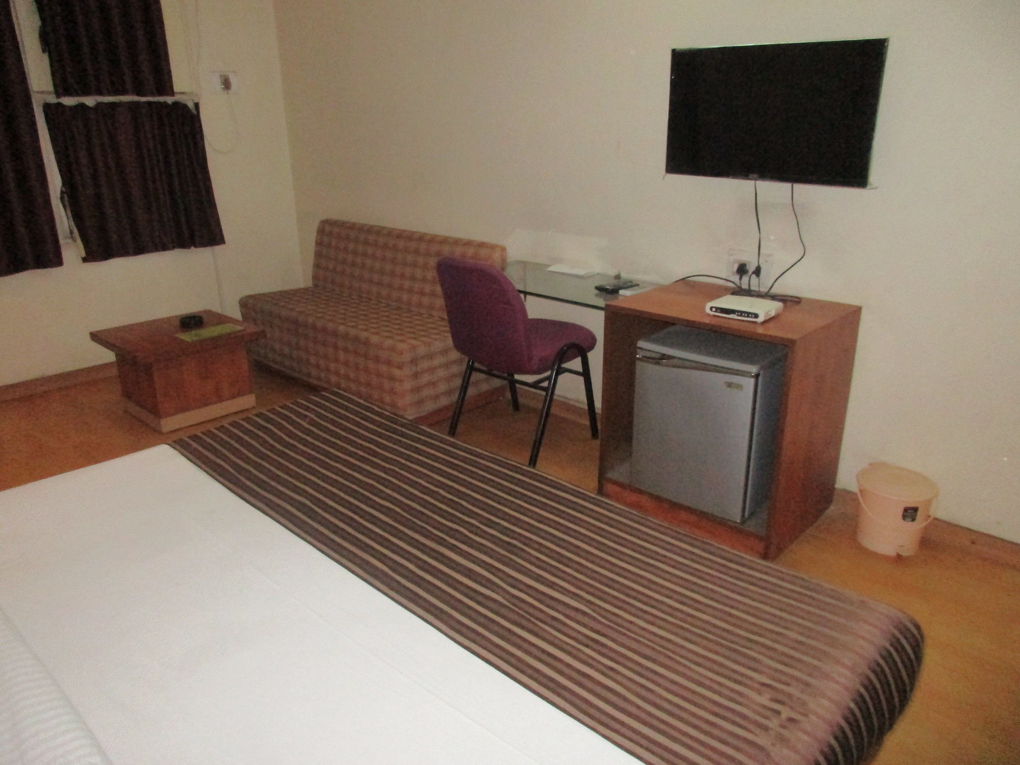 Sahaj Palace Hotel Ahmedabad