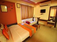 Oyo Sola Sg Highway 2 Hotel 3*