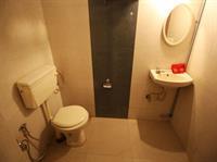 Oyo Sola Sg Highway 2 Hotel