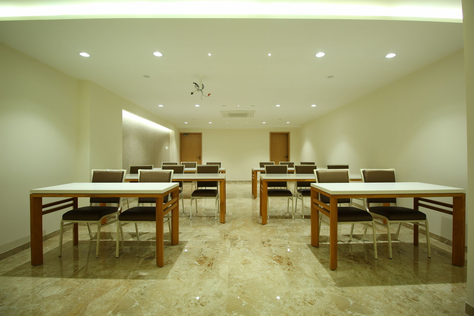 Oyo 4161 Shailly Hotel 3*