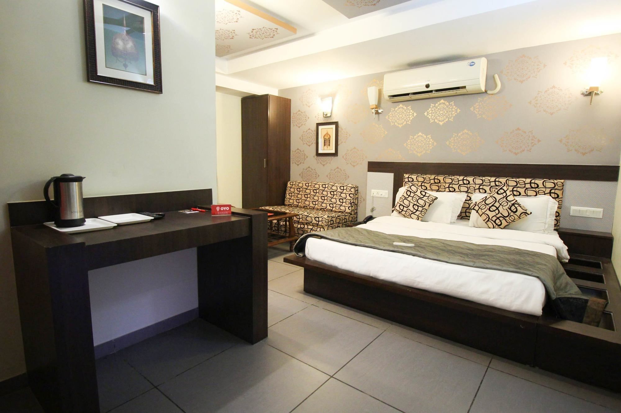 Oyo 4161 Shailly Hotel 3*