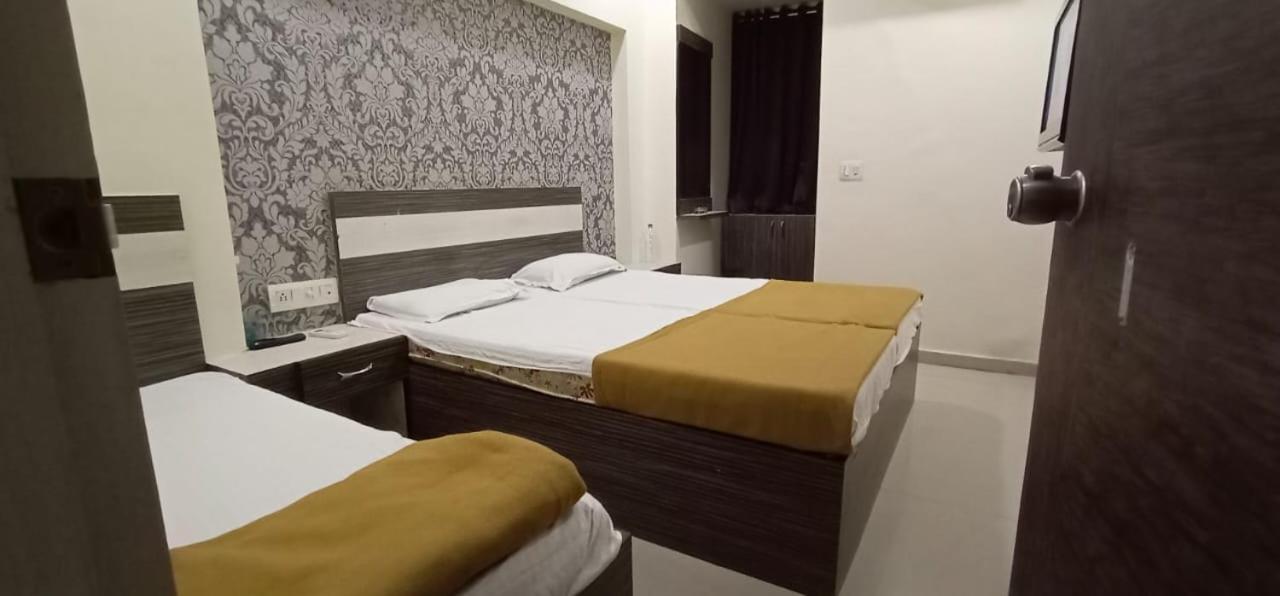 Gitanjali Hotel