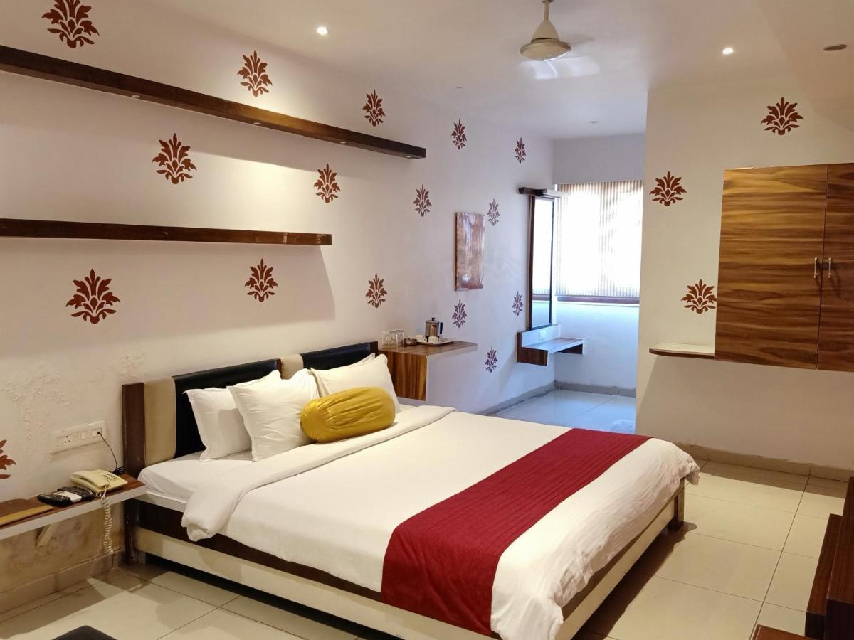 Hotel Kalinga View