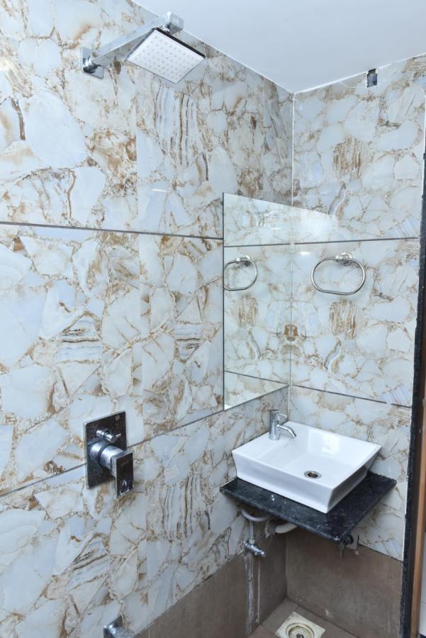 Royal King By Sky Ahmedabad