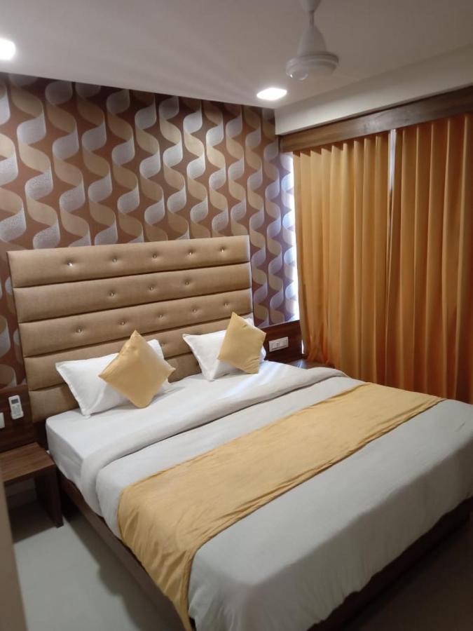 Hotel Leisure 3* Ahmedabad