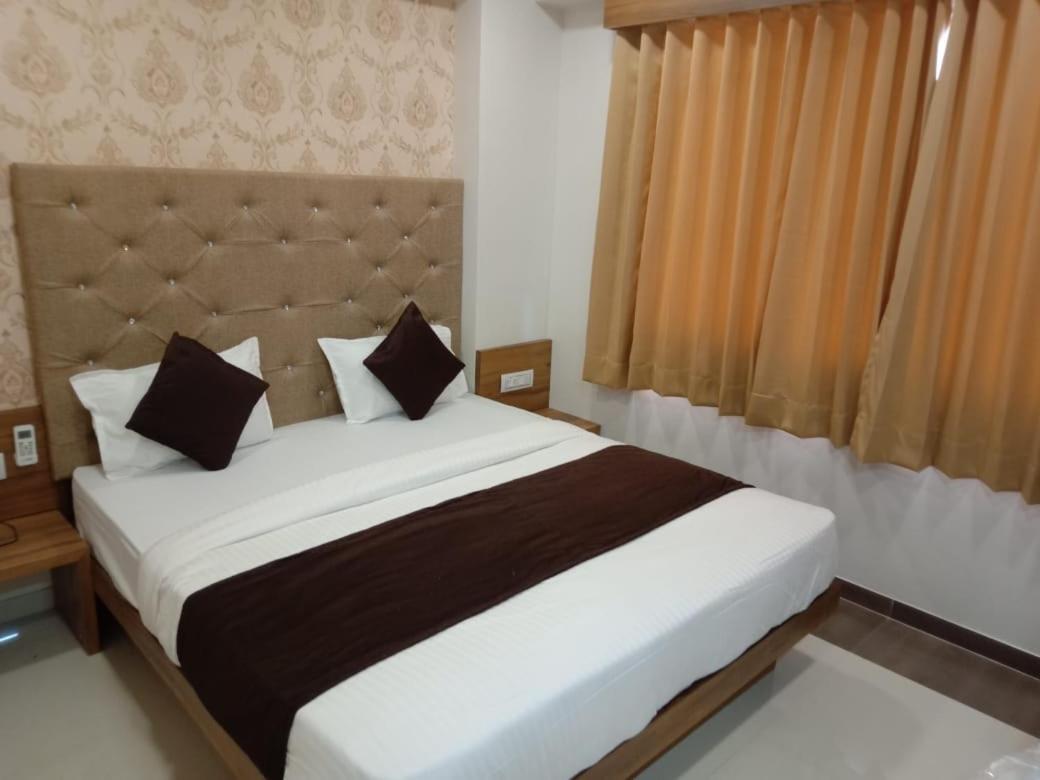 Hotel Leisure 3*
