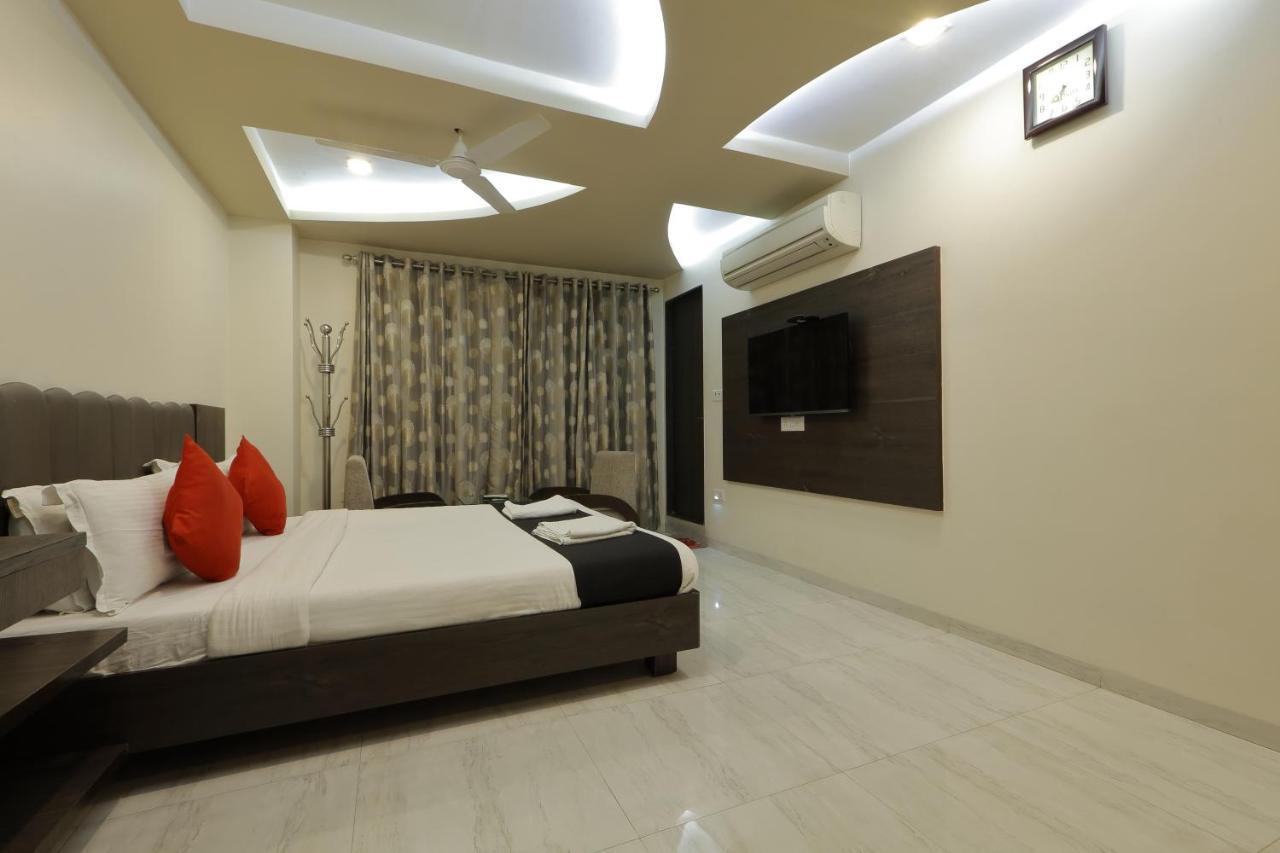 Unity Hotel 3*