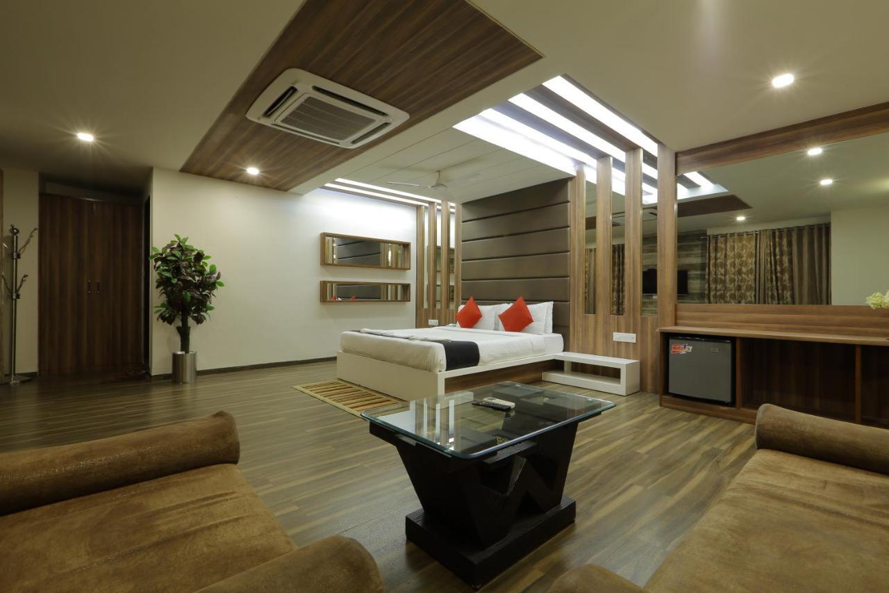 Unity Hotel Ahmedabad