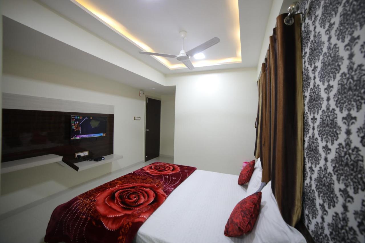 Hotel Red Apple *