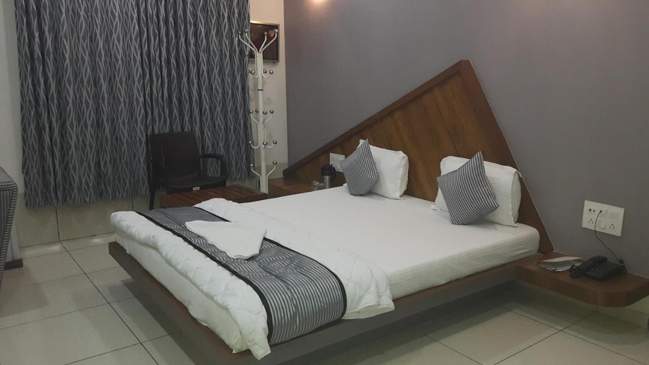 Darshan Sp Ring Road Hotel 3*