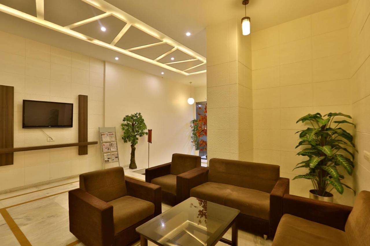 Hotel Kamran Palace