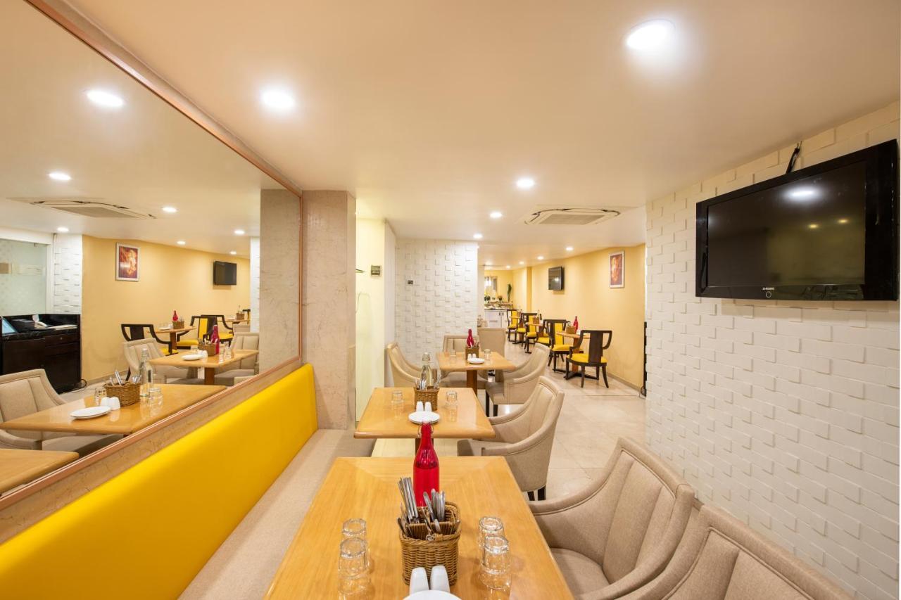 Hotel Bloomsuites L Ahmedabad