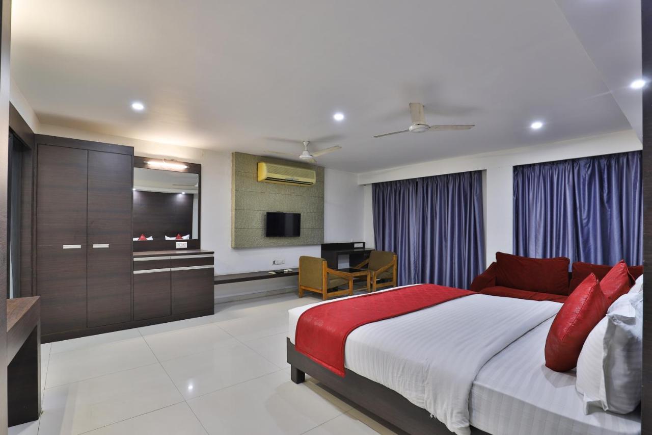Park Land Hotel Ahmedabad