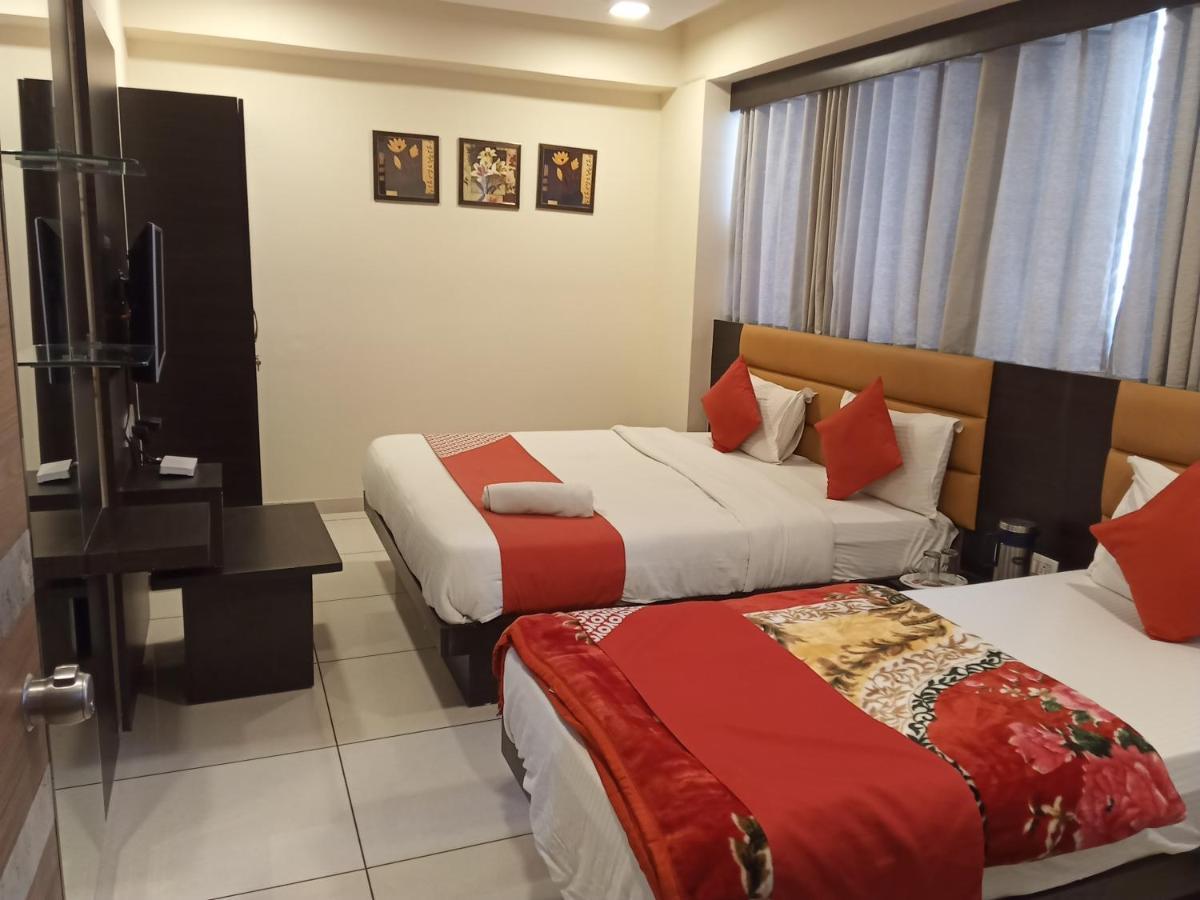 Rr Palace Hotel Ahmedabad