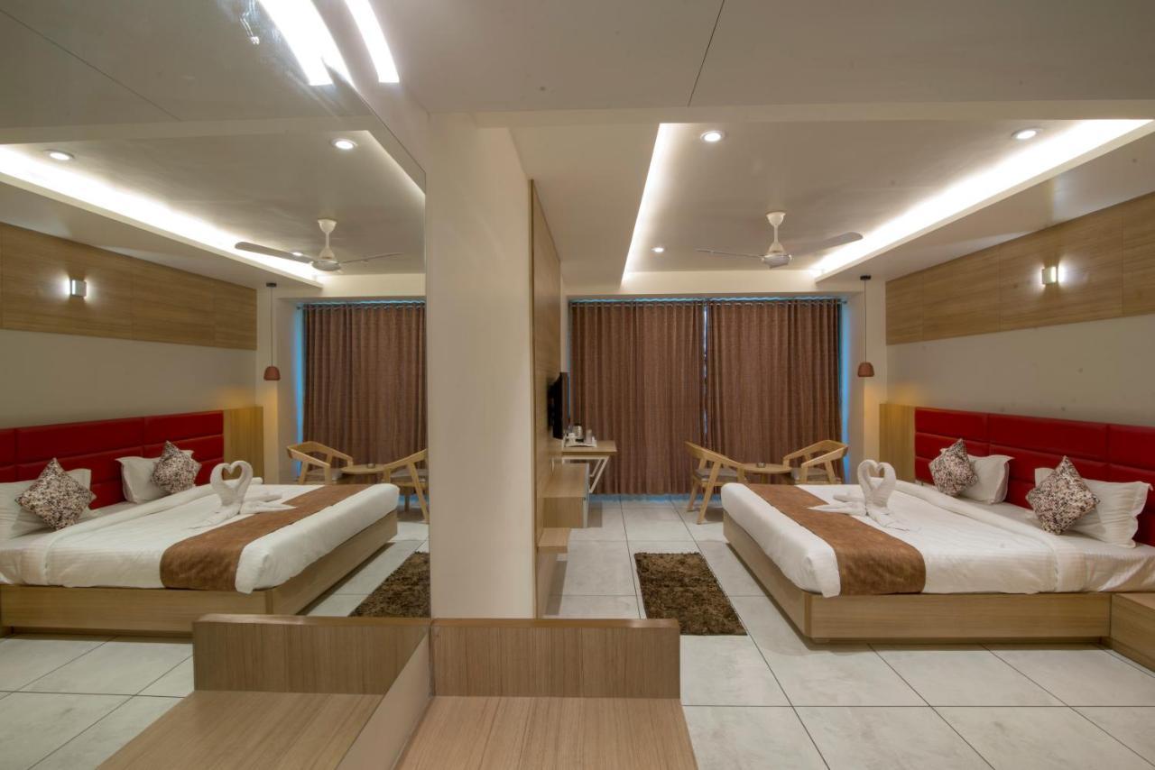 Silvera Grand 3* Ahmedabad