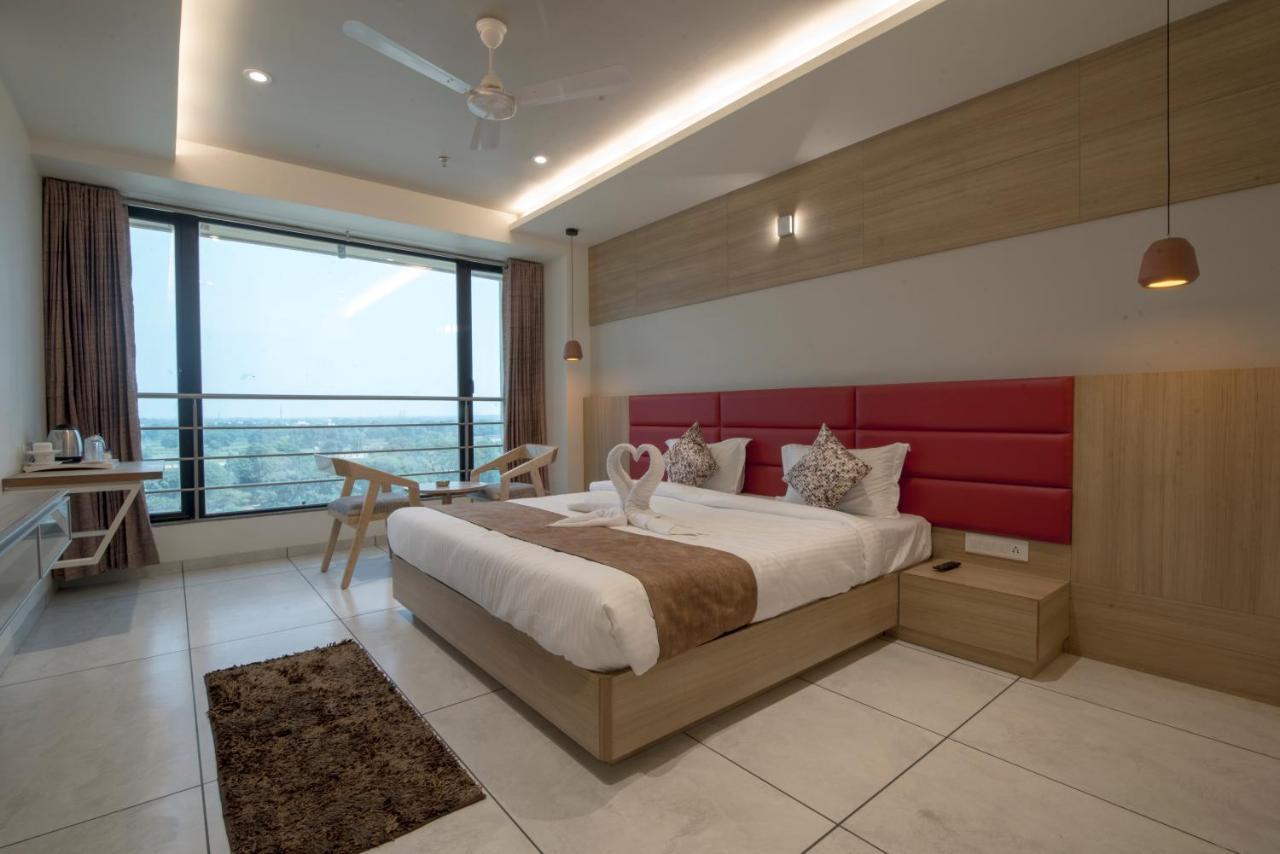 Silvera Grand Hotel Ahmedabad
