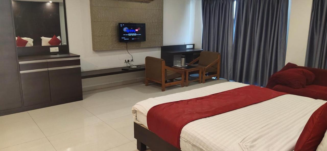 Park Land Hotel Ahmedabad