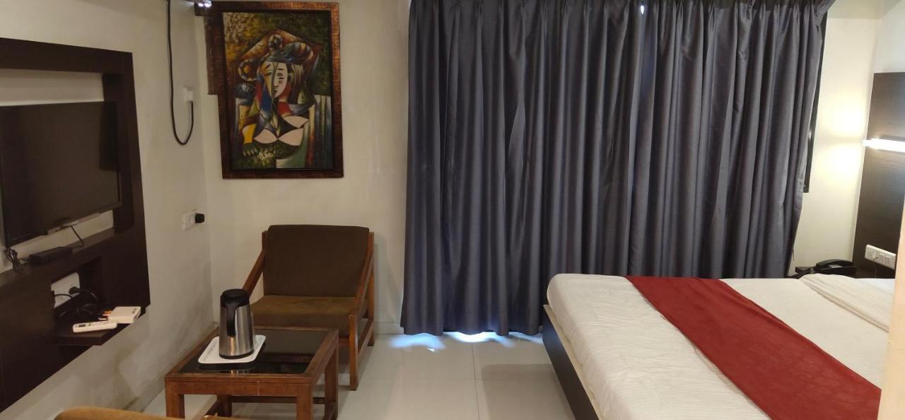Hotel Park Land 2*