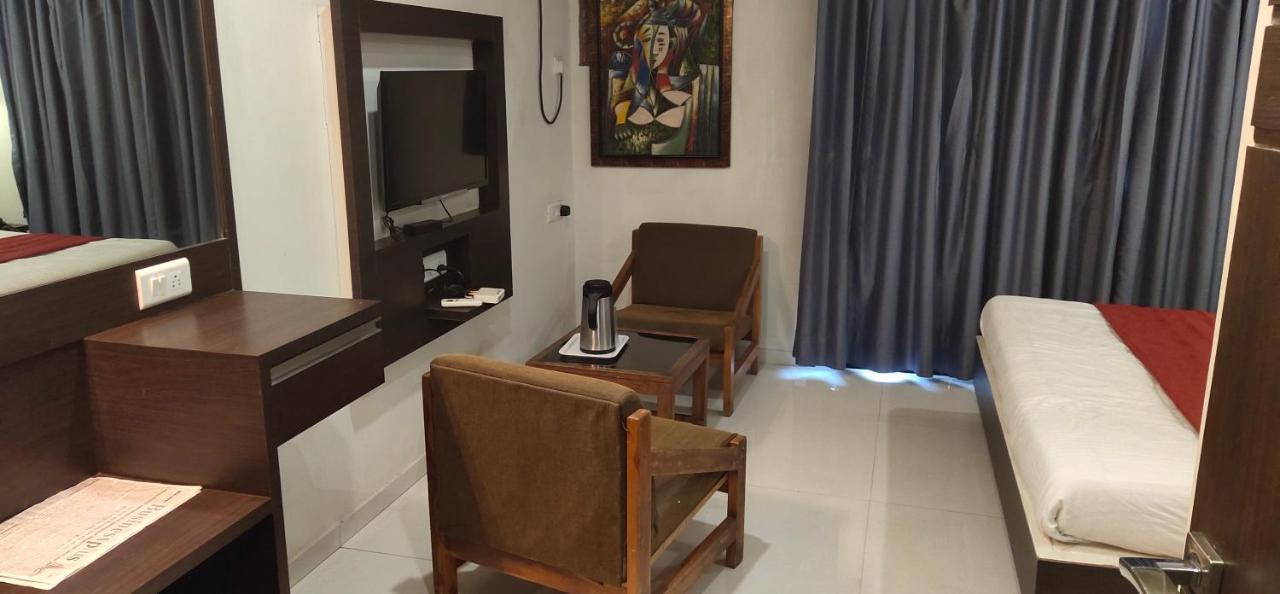 Park Land Hotel Ahmedabad