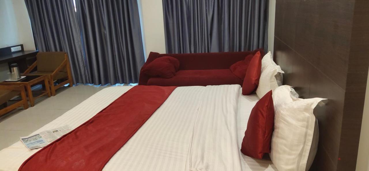Hotel Park Land 2*
