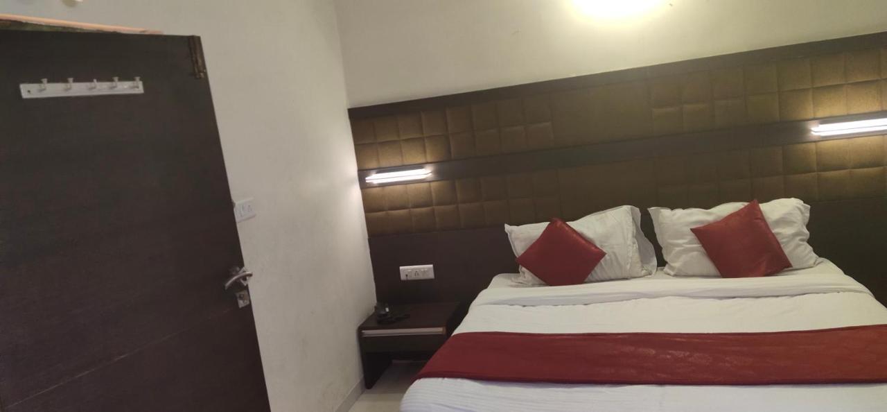 Park Land Hotel 2*