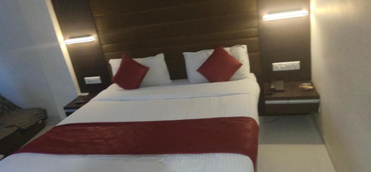 Park Land Hotel 2*