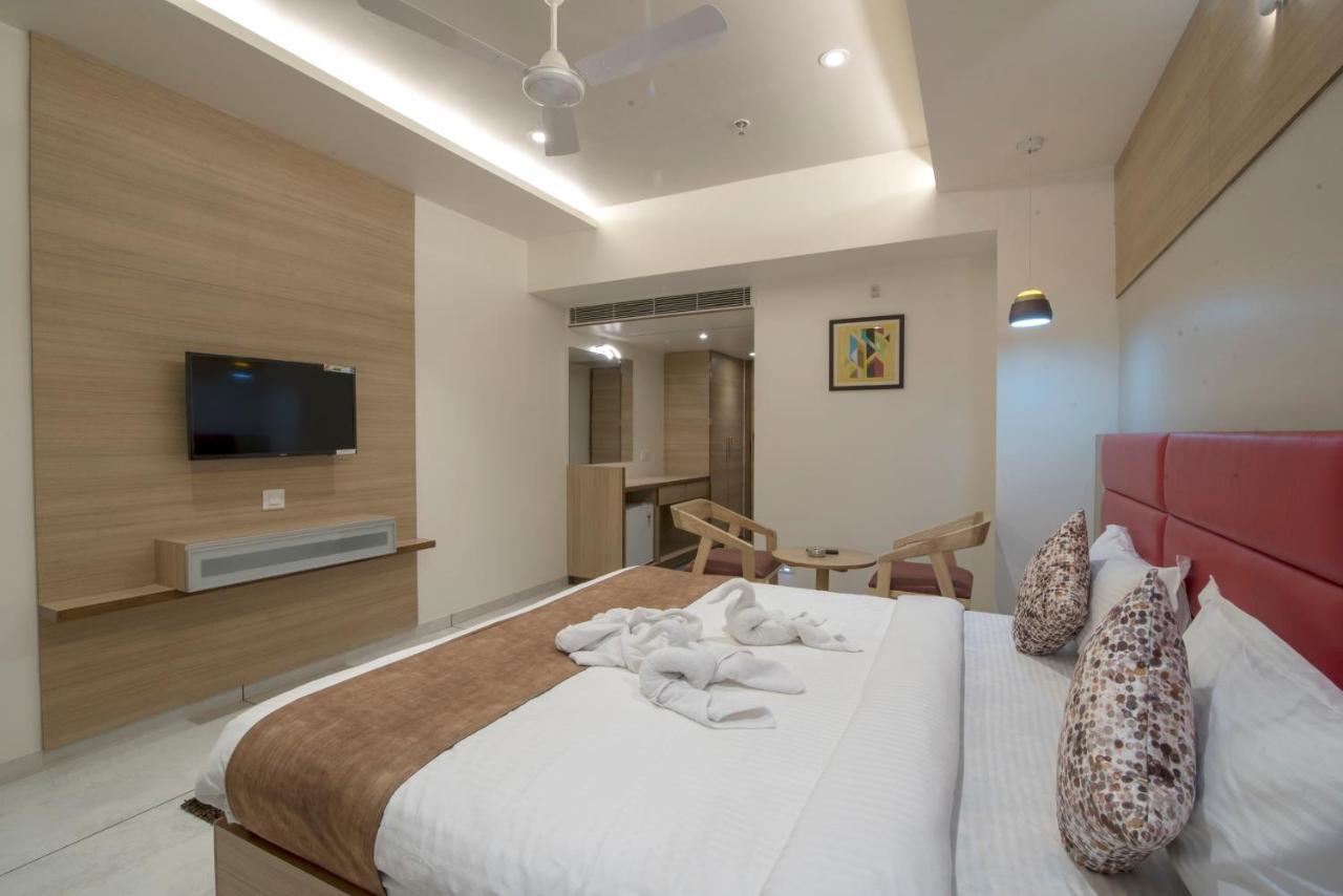 Silvera Grand 3* Ahmedabad