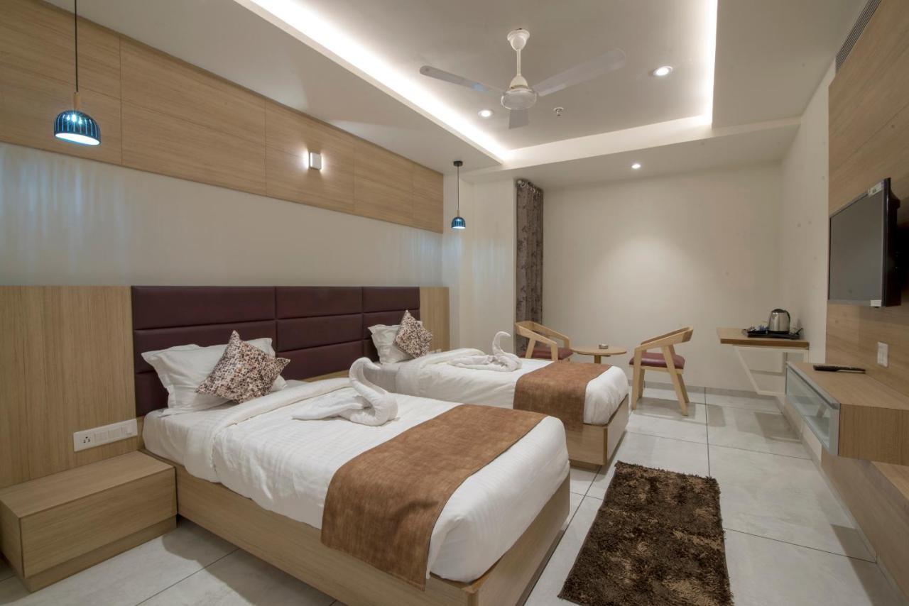 Silvera Grand 3* Ahmedabad