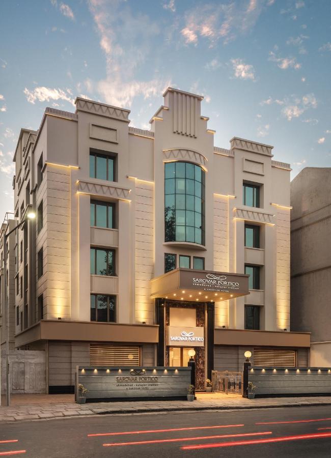 Sarovar Portico Kalupur Hotel 3*