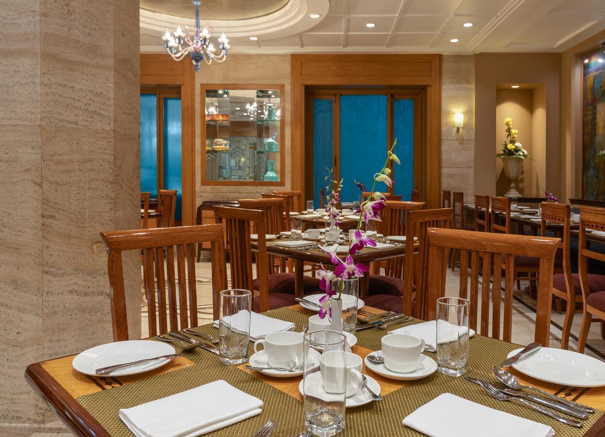 Hotel Sarovar Portico Kalupur